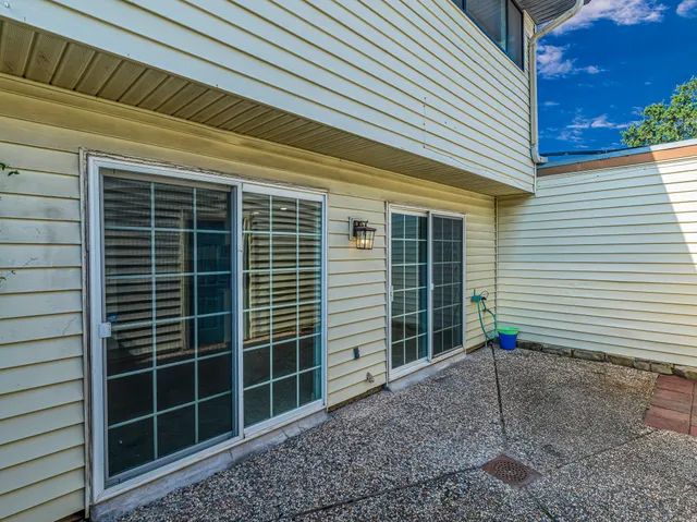 $2,490 | 2568 Bering Drive, Houston, TX 77057