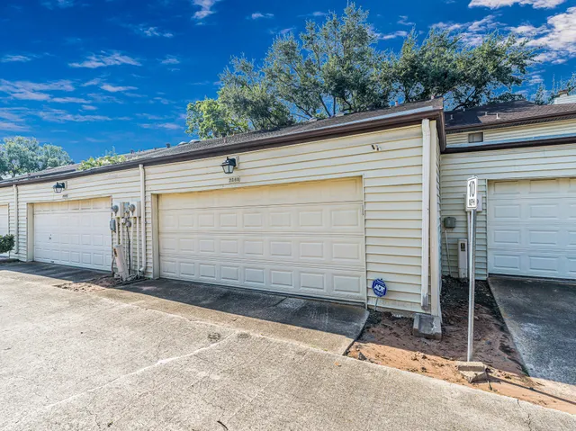 $2,490 | 2568 Bering Drive, Houston, TX 77057