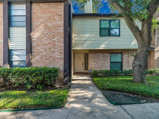 $2,490 | 2568 Bering Drive, Houston, TX 77057