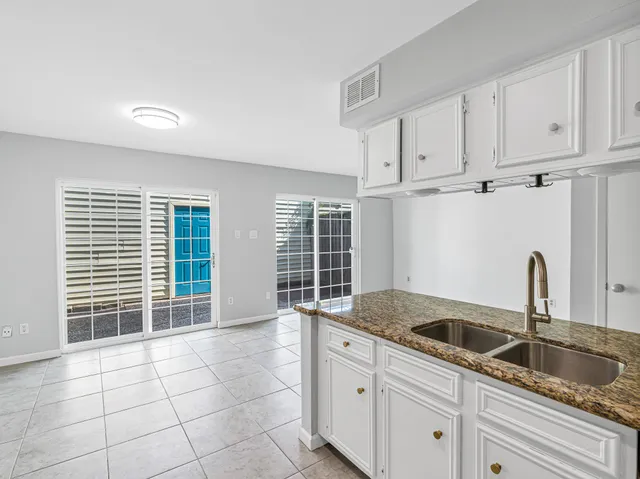 $2,490 | 2568 Bering Drive, Houston, TX 77057