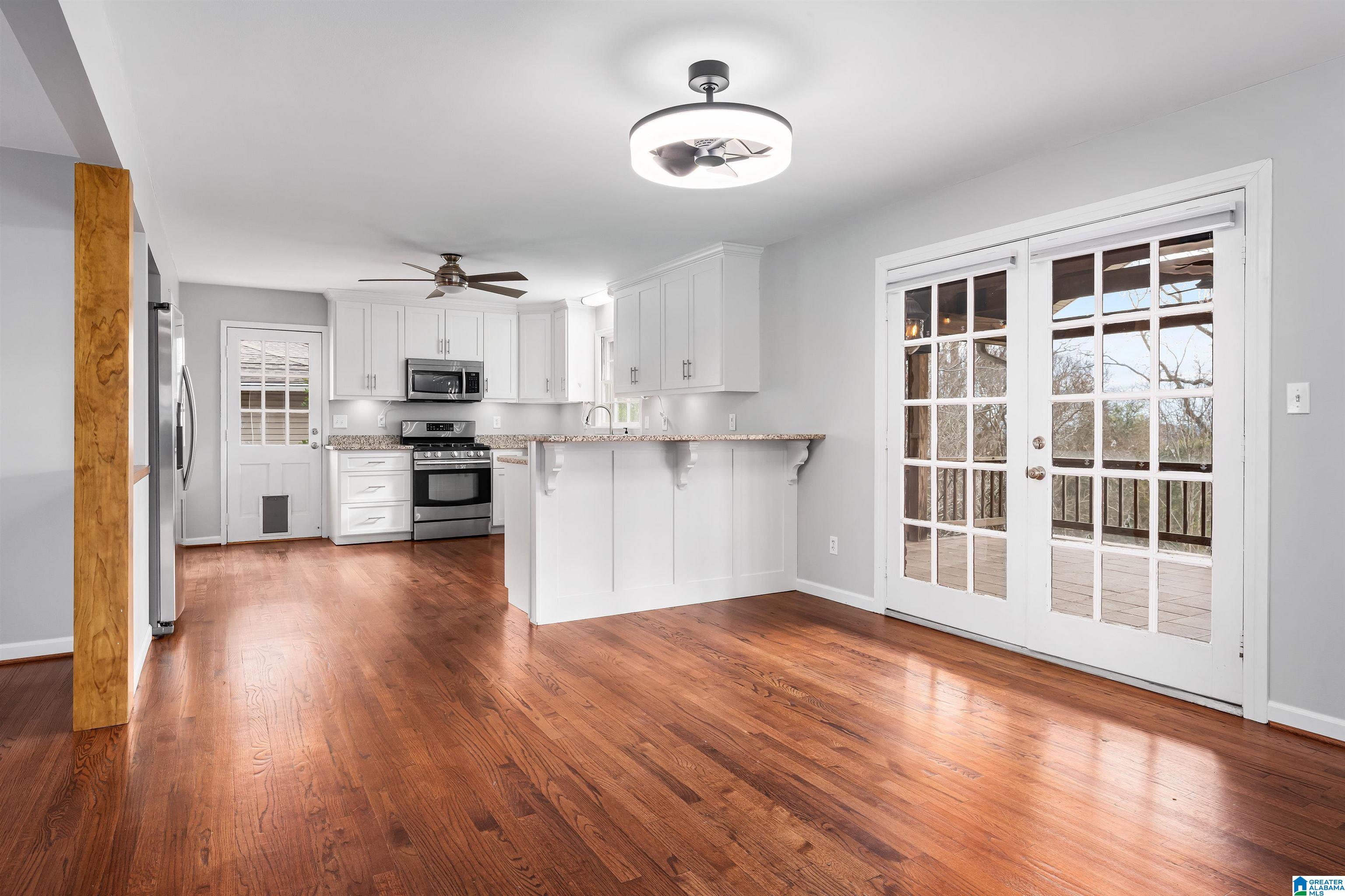 951 Shades Crest Road Birmingham, AL 35226 - Photo 9 of 28