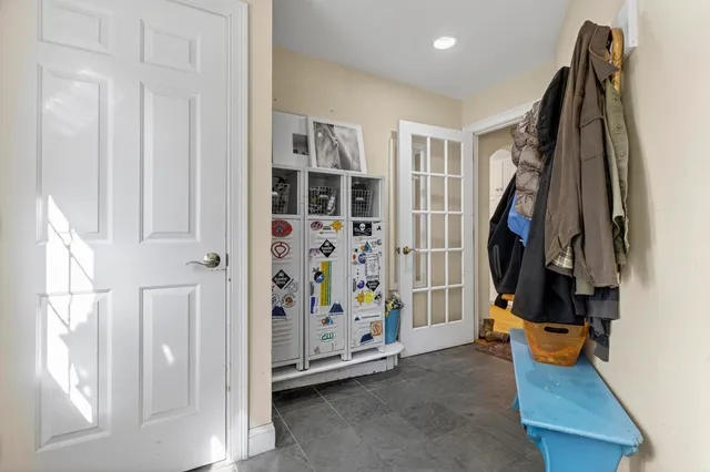 $999,500 | 96 Crestview Drive, South Portland, ME 04106