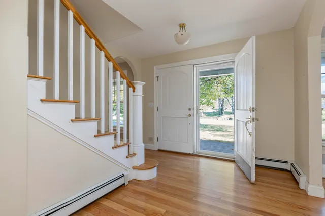 $999,500 | 96 Crestview Drive, South Portland, ME 04106