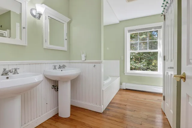 $999,500 | 96 Crestview Drive, South Portland, ME 04106