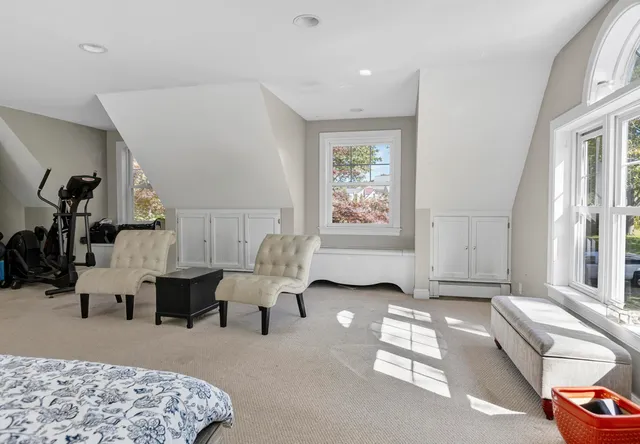 $999,500 | 96 Crestview Drive, South Portland, ME 04106