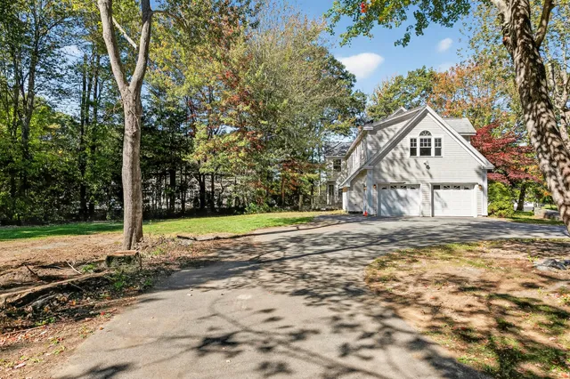 $999,500 | 96 Crestview Drive, South Portland, ME 04106