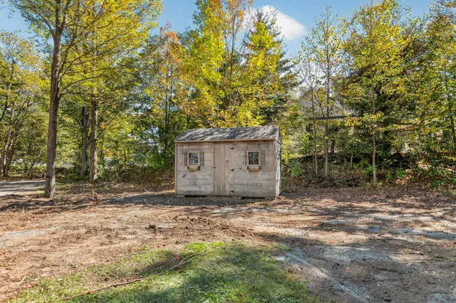 $999,500 | 96 Crestview Drive, South Portland, ME 04106