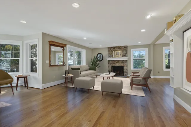 $999,500 | 96 Crestview Drive, South Portland, ME 04106