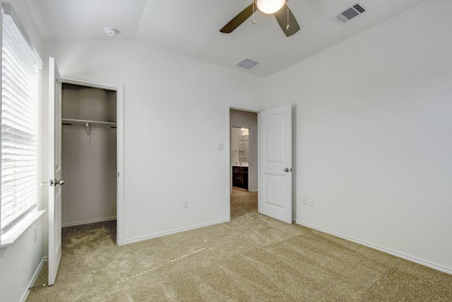 185 Azure Cove Kyle, TX 78640 - Photo 13 of 19