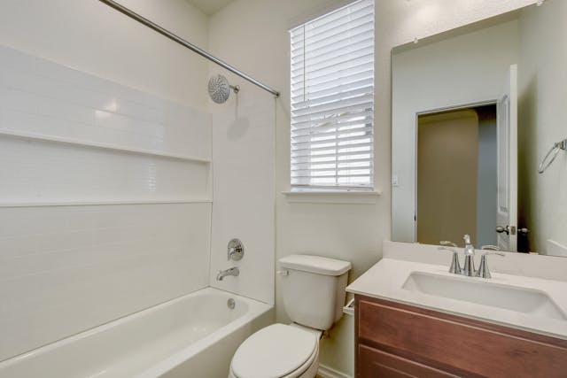 185 Azure Cove Kyle, TX 78640 - Photo 8 of 19