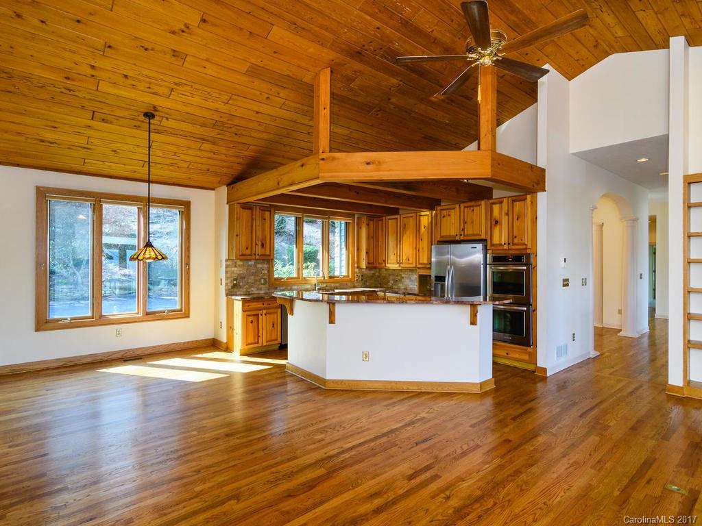 2000 Azalea Ridge Road Hendersonville, NC 28739 - Photo 6 of 24 Gallery Image 6