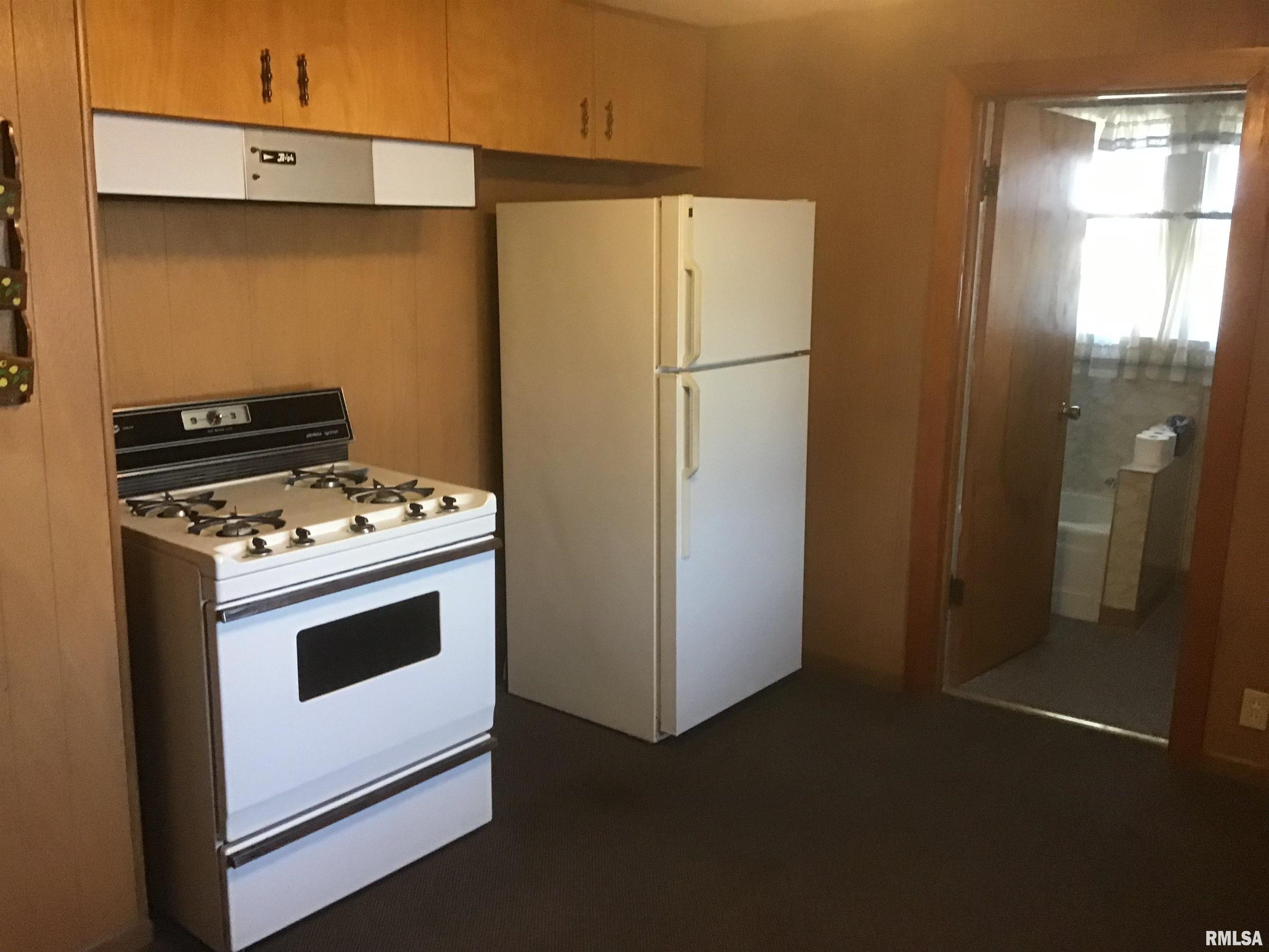 2367 Chancy Street Clinton, IA 52732 - Photo 6 of 10