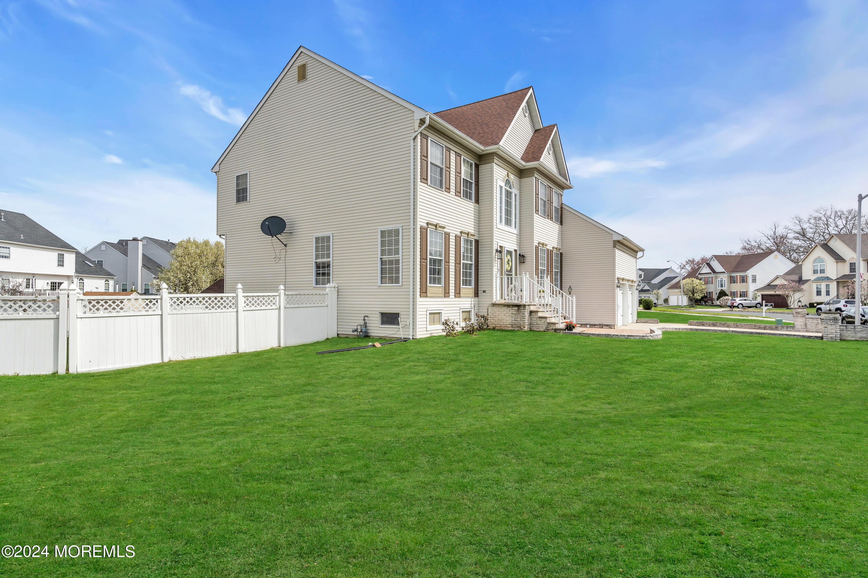 17 Gristmill Road Howell, NJ 07731 - Photo 17 of 71 003_dsc04685-1