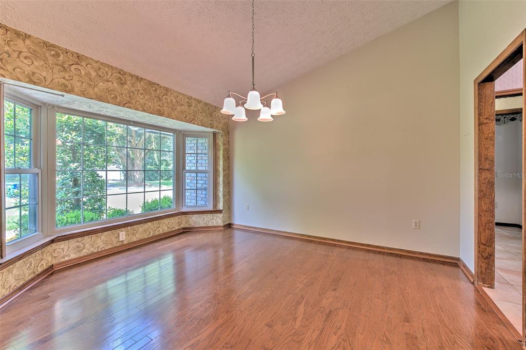 2102 Whitlock Place Dover, FL 33527 - Photo 4 of 45