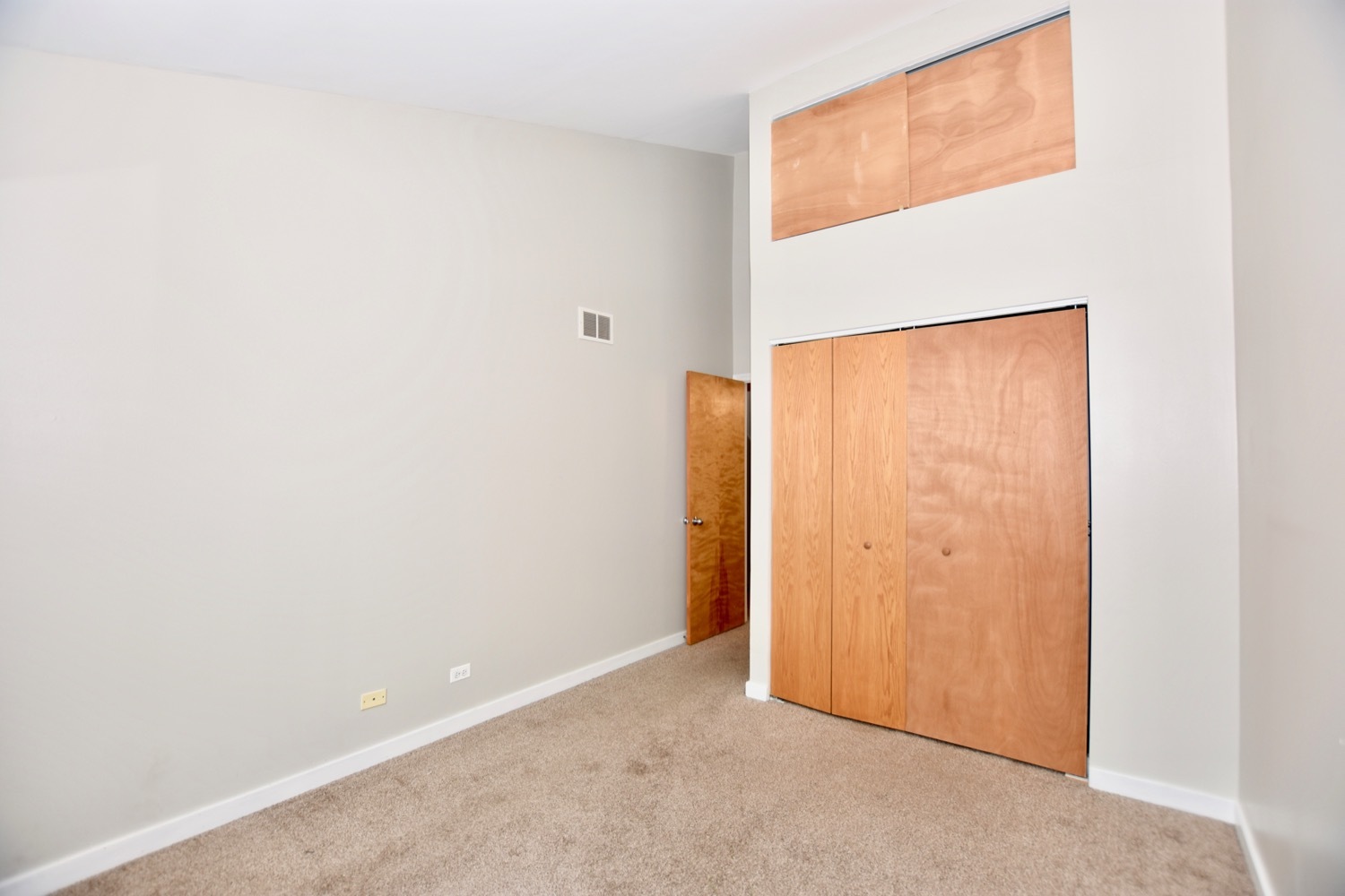 1801 West Diversey Parkway, Unit 18 Chicago, IL 60614 - Photo 13 of 32 a view of an empty room