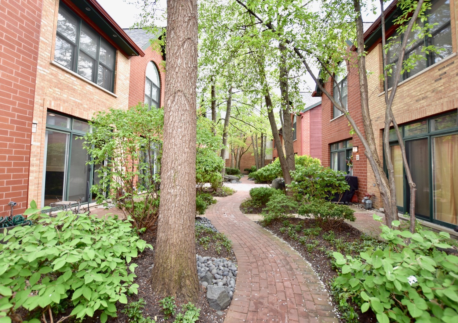 1801 West Diversey Parkway, Unit 18 Chicago, IL 60614 - Photo 3 of 32