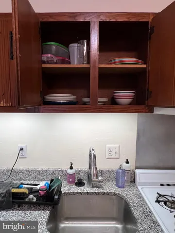 a bathroom with a toilet