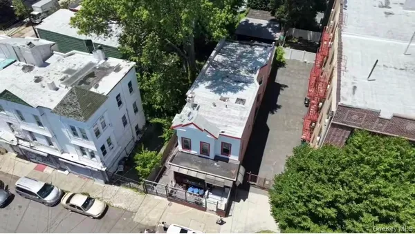 $1,300,000 | 3935 Barnes Avenue | Wakefield