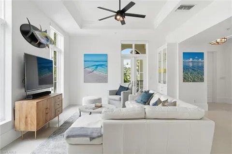 $2,345,000 | 1008 7th Street South, Unit B1, Naples, FL 34102