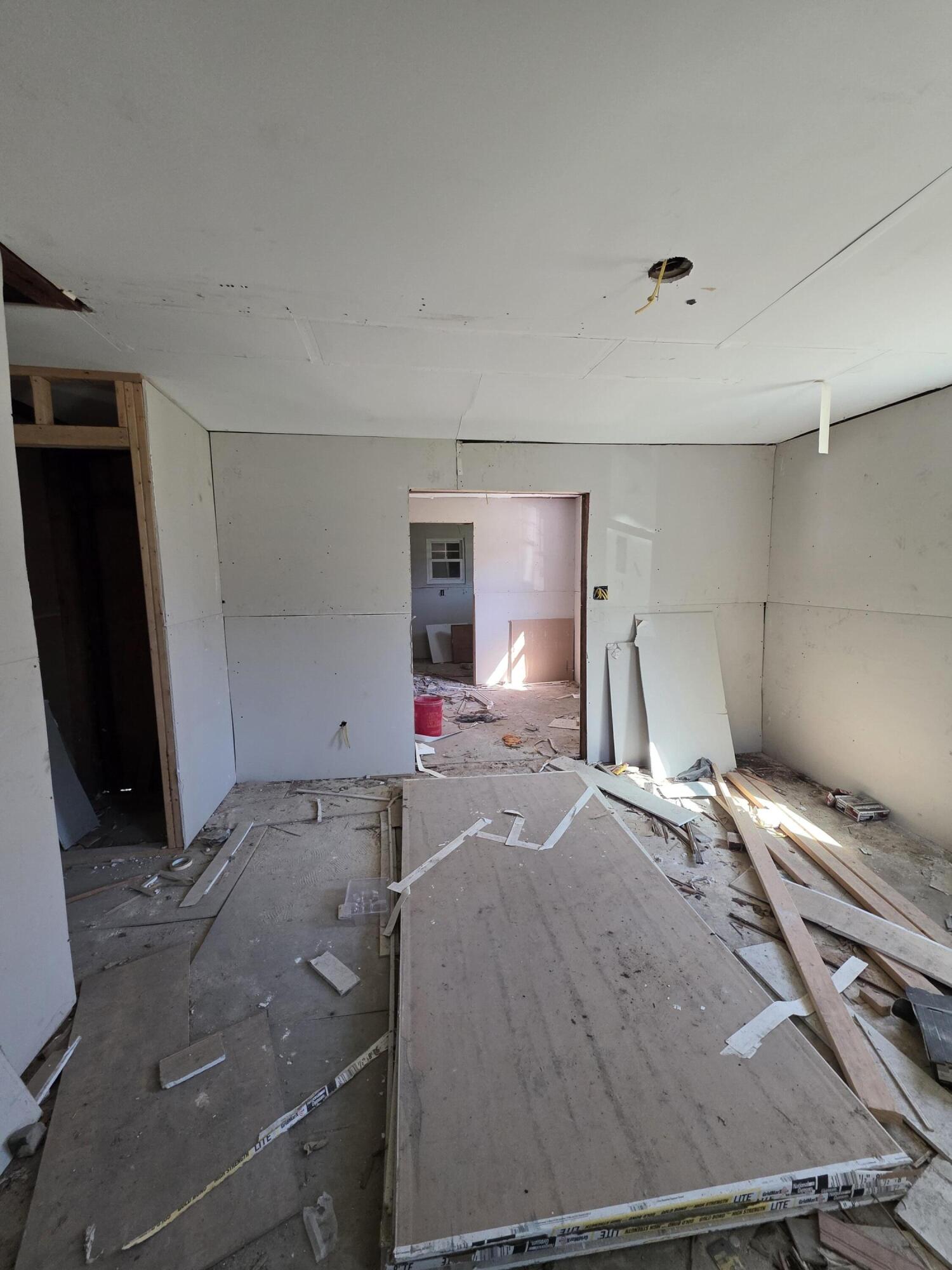 668 Maple Street Orangeburg, SC 29115 - Photo 4 of 18 20251031_132240