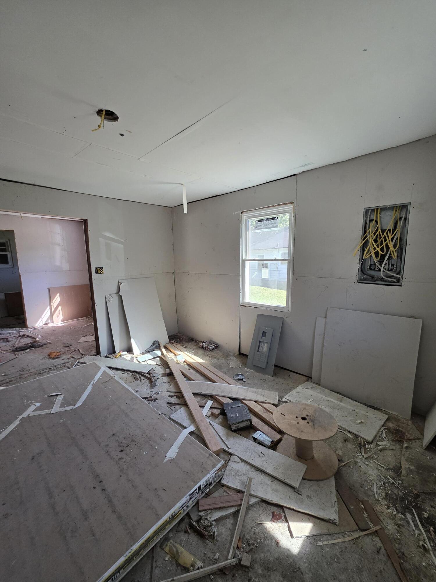 668 Maple Street Orangeburg, SC 29115 - Photo 5 of 18 20251031_132243