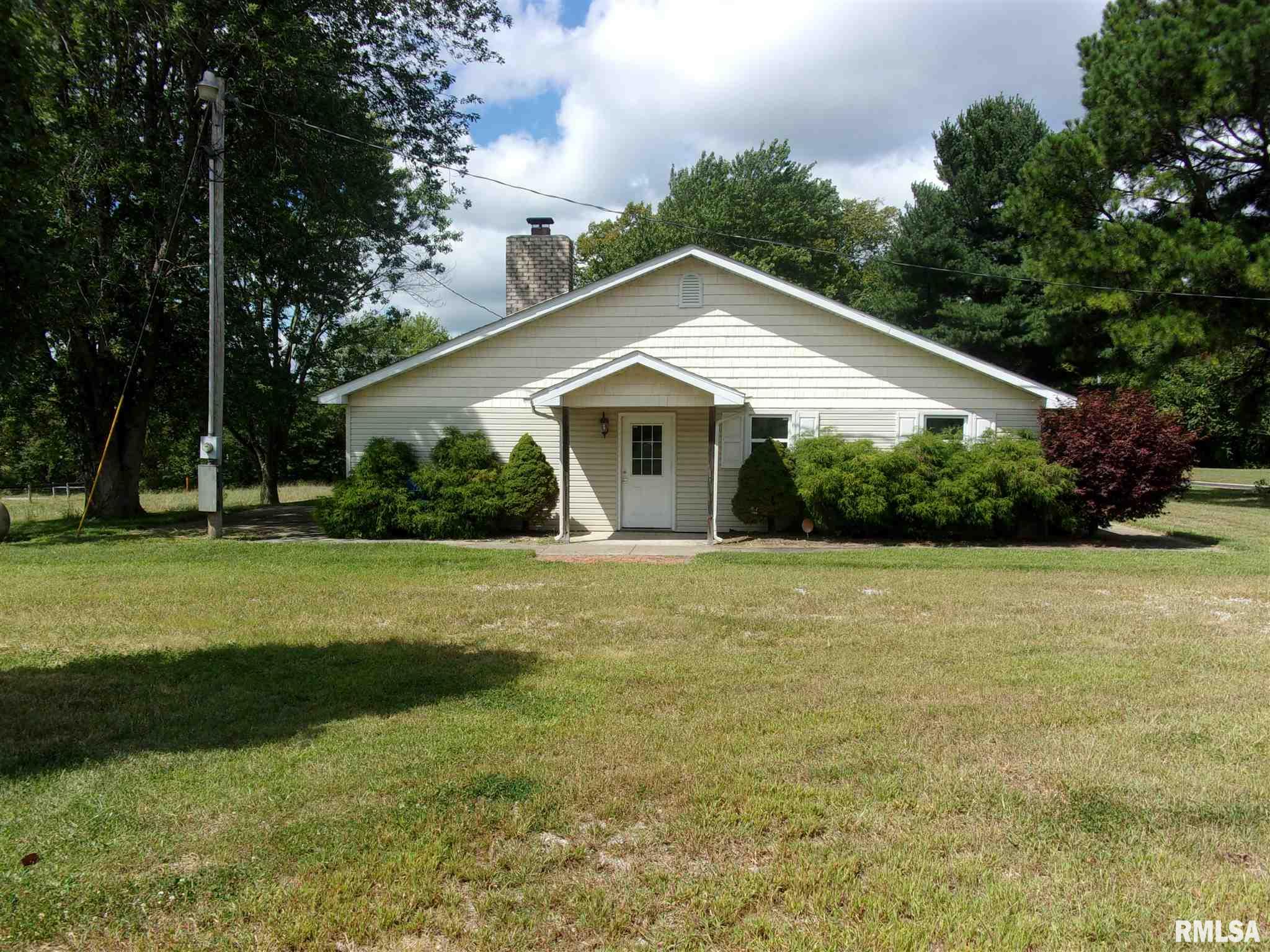 3212 Bernard Road Walnut Hill, IL 62893 - Photo 4 of 16