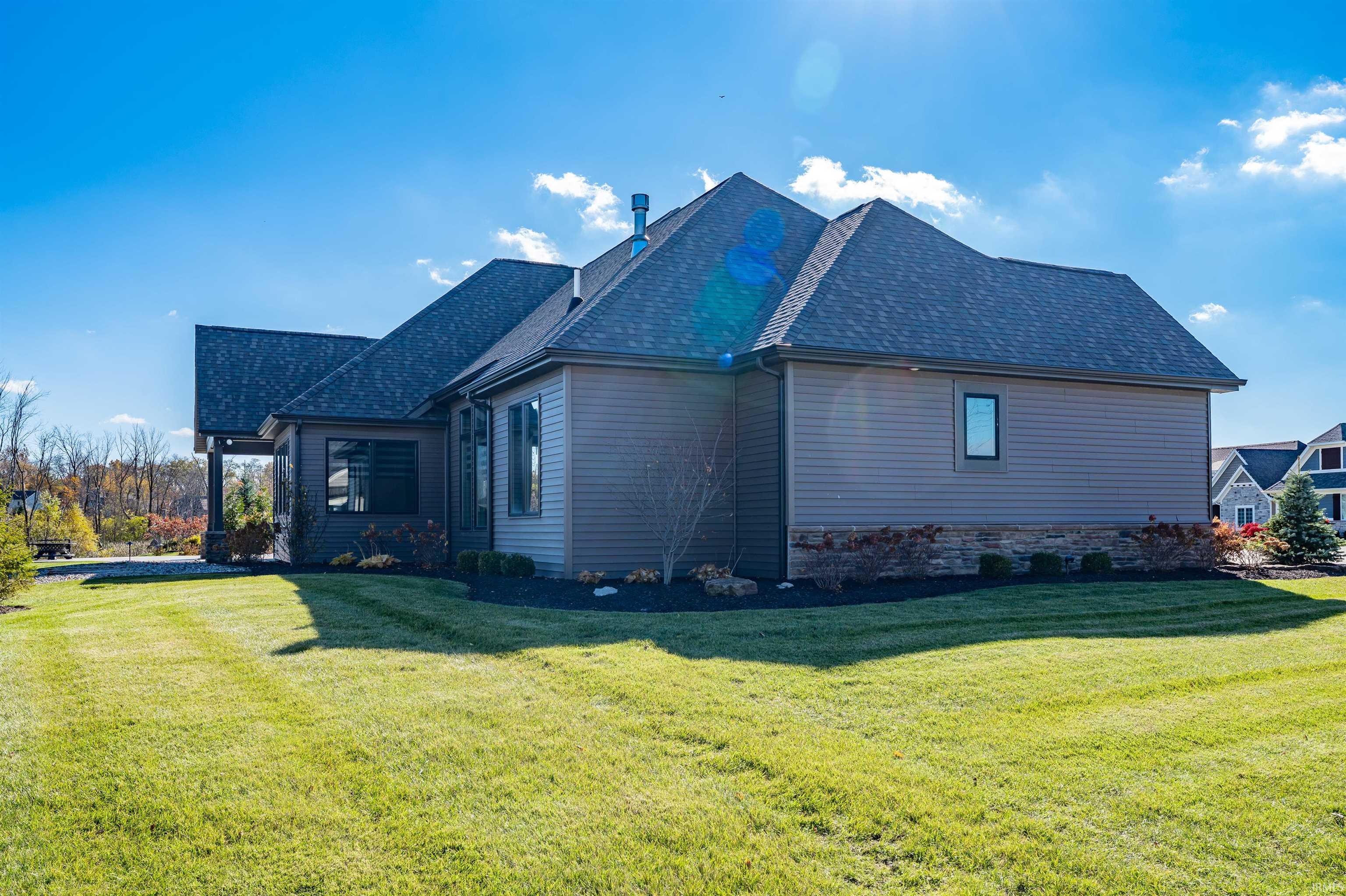 16570 Chilton Cove Huntertown, IN 46748 - Photo 5 of 36