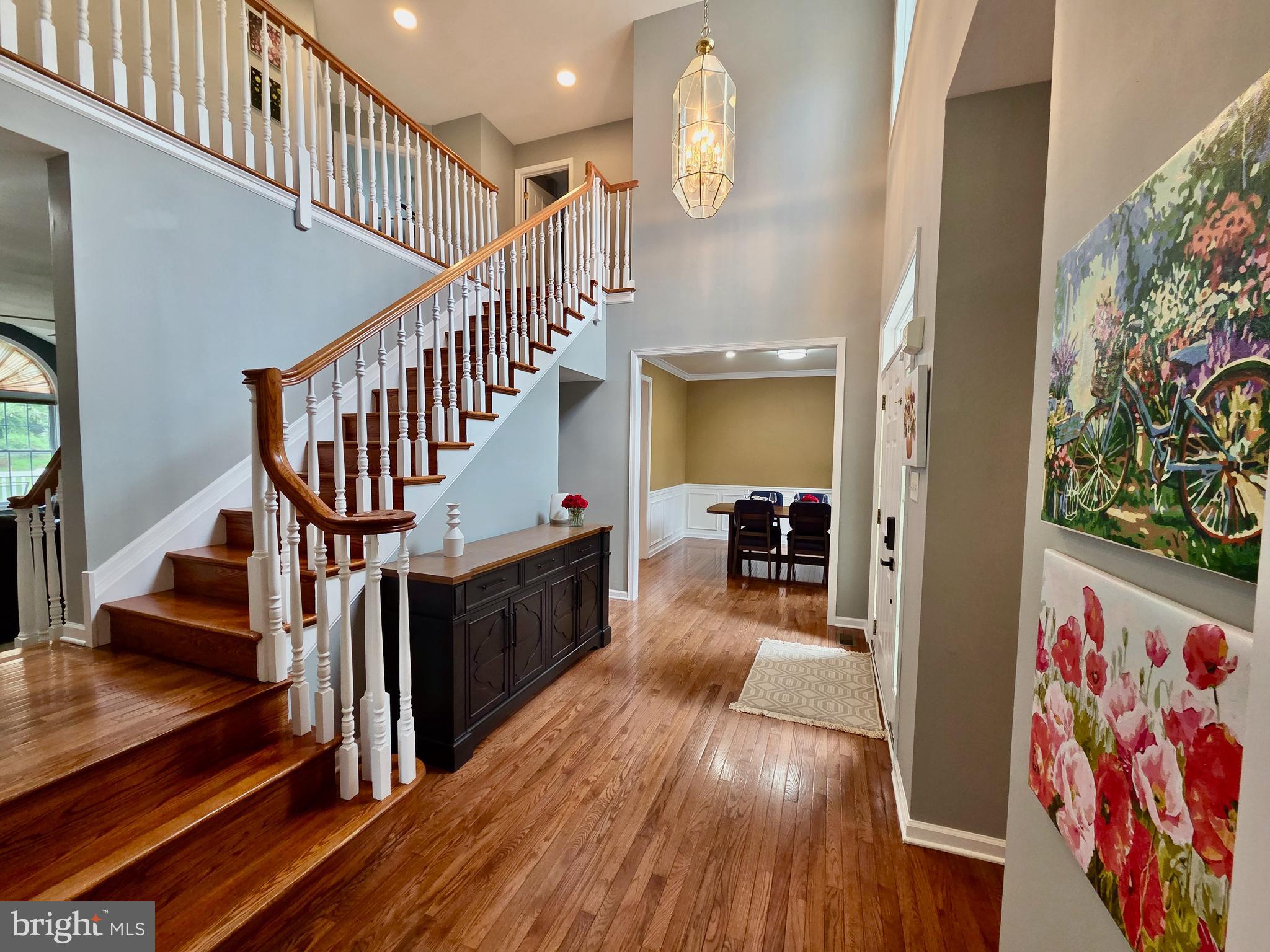 261 Lenni Road Media, PA 19063 - Photo 5 of 46 Foyer w hardwood floors