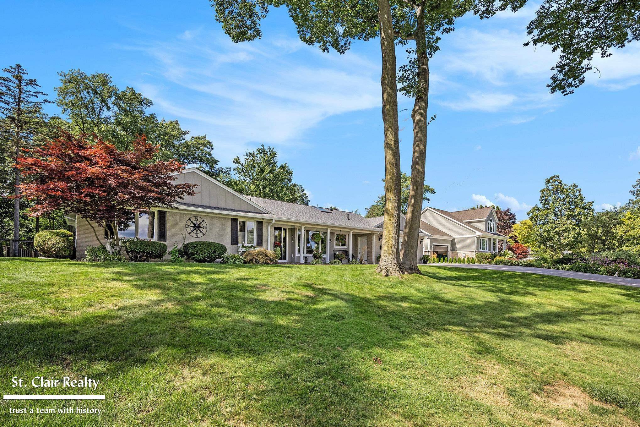 983 North Riverside Avenue St. Clair, MI 48079 - Photo 4 of 51