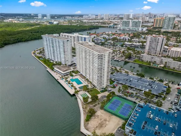 $3,500 | 300 Bayview Drive, Unit 1910, Sunny Isles Beach, FL 33160