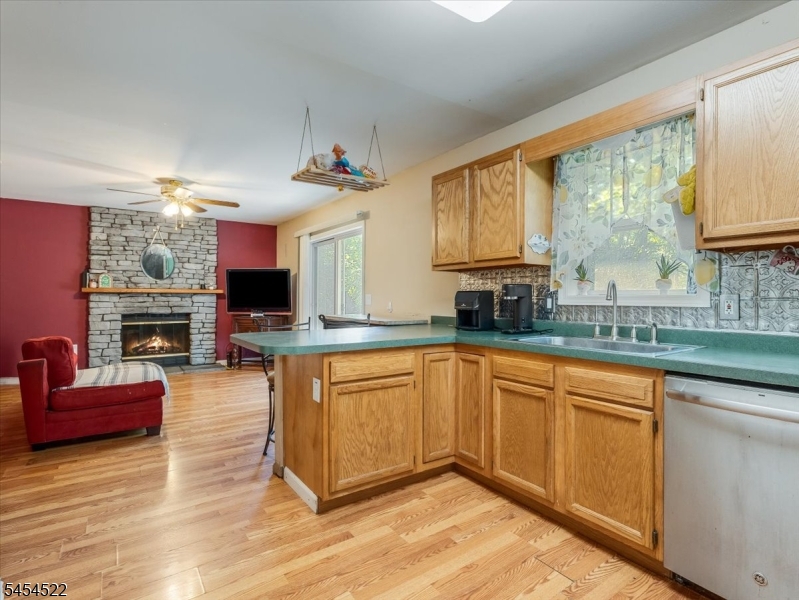 7 Galloping Hill Road Montague, NJ 07827 - Photo 3 of 28 Gallery Image 3