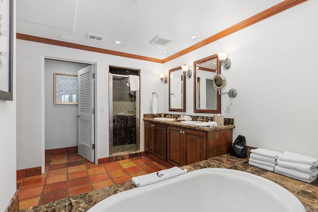 7323 Estrella De Mar Road, Unit 37 Carlsbad, CA 92009 - Photo 19 of 47