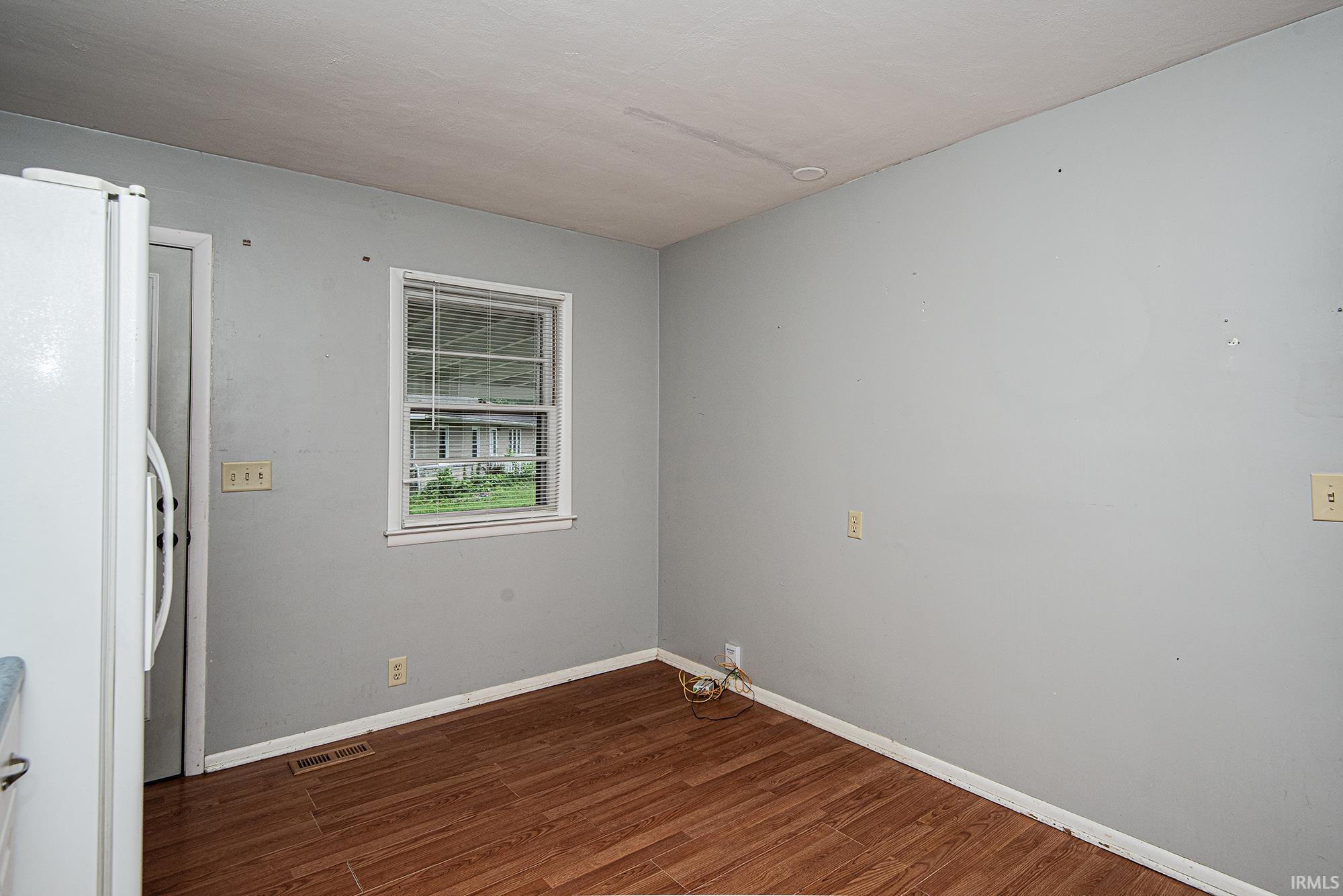 119 Bentley Road Vincennes, IN 47591 - Photo 11 of 27 Gallery Image 11