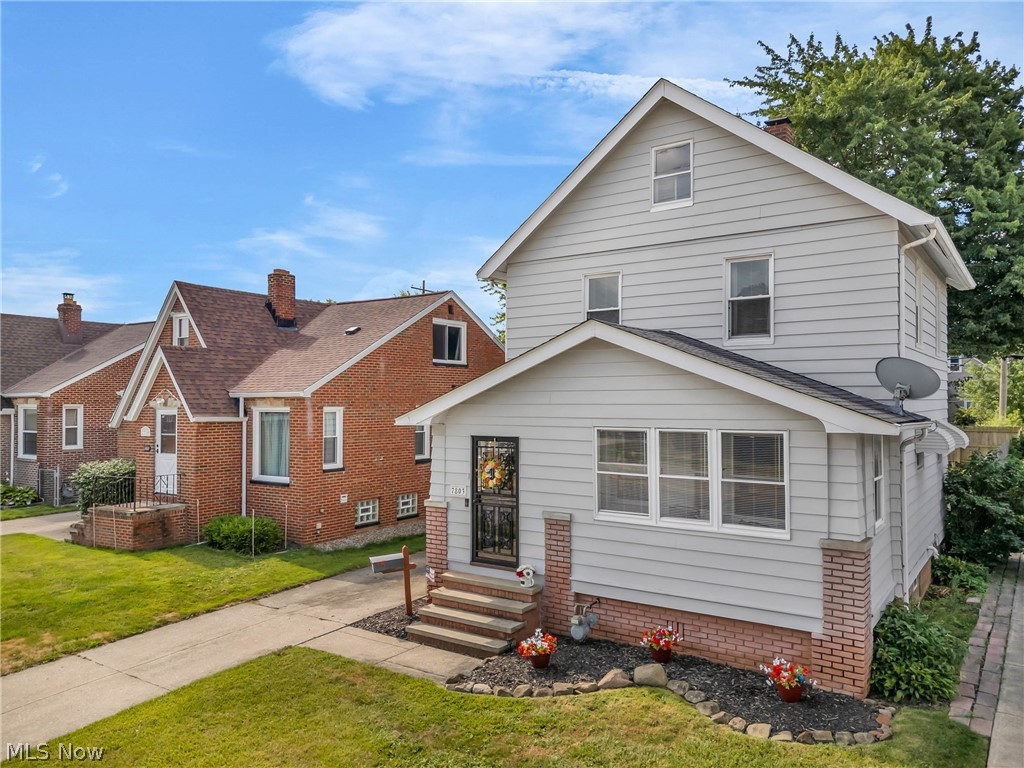 7803 Snow Road Parma, OH 44129 - Photo 3 of 34 Gallery Image 3