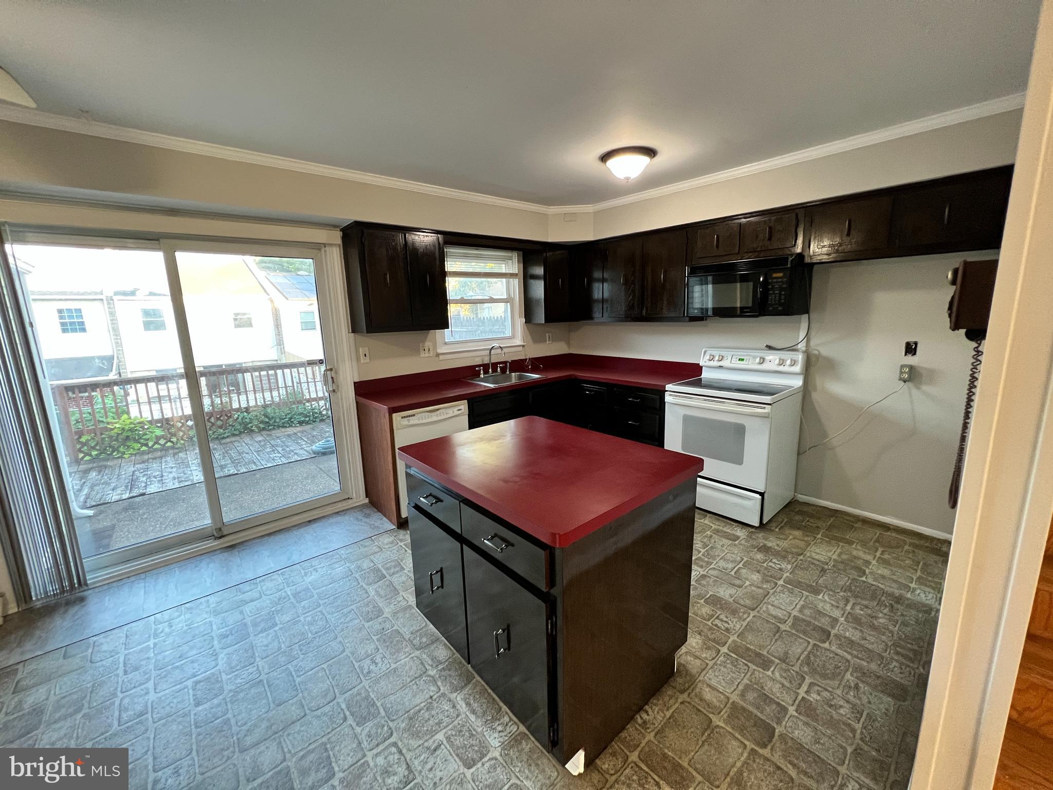 5109 Leeward Road Bensalem, PA 19020 - Photo 6 of 25 Gallery Image 6