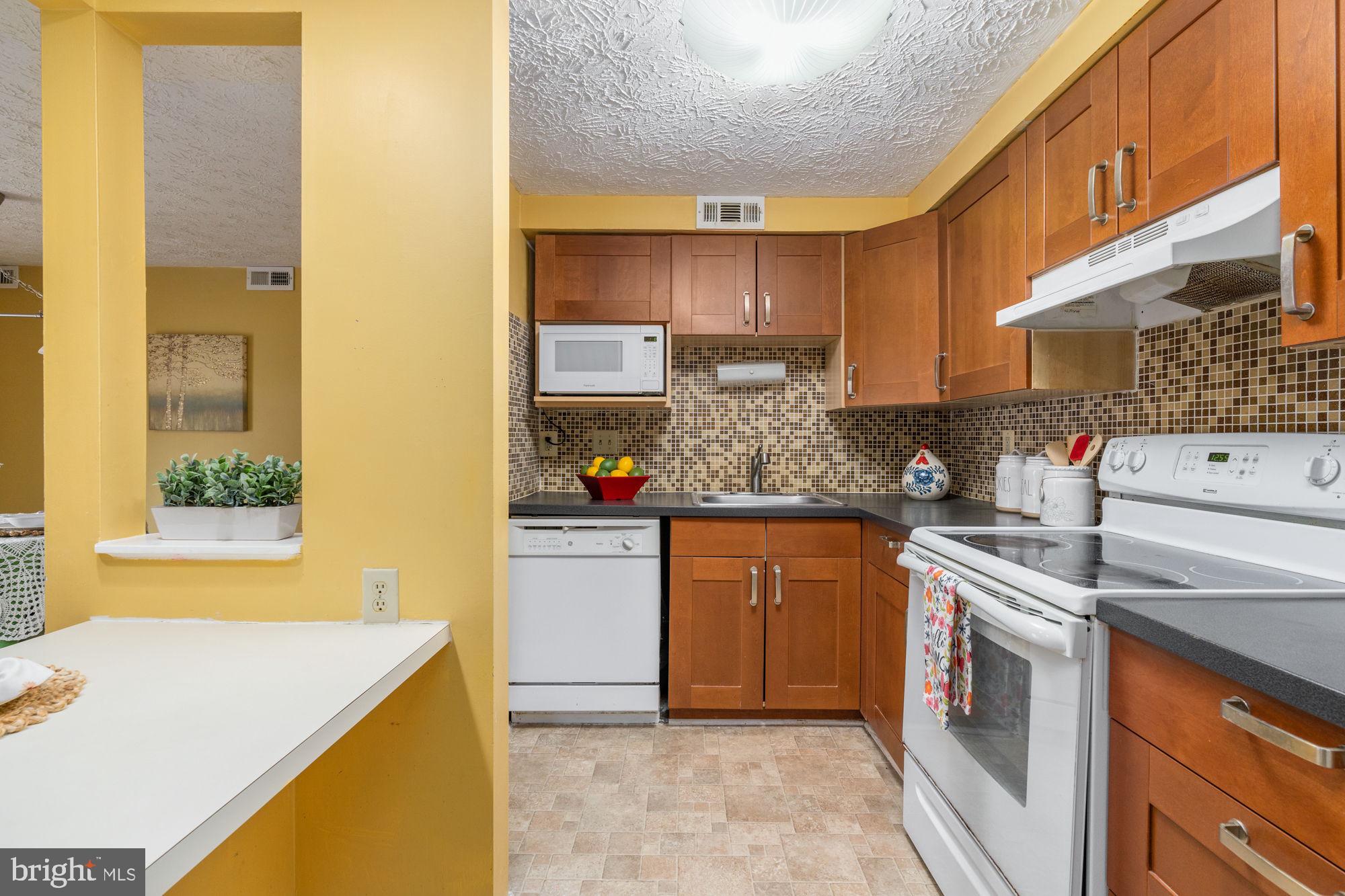 4420 Groombridge Way, Unit 4420E Alexandria, VA 22309 - Photo 16 of 39