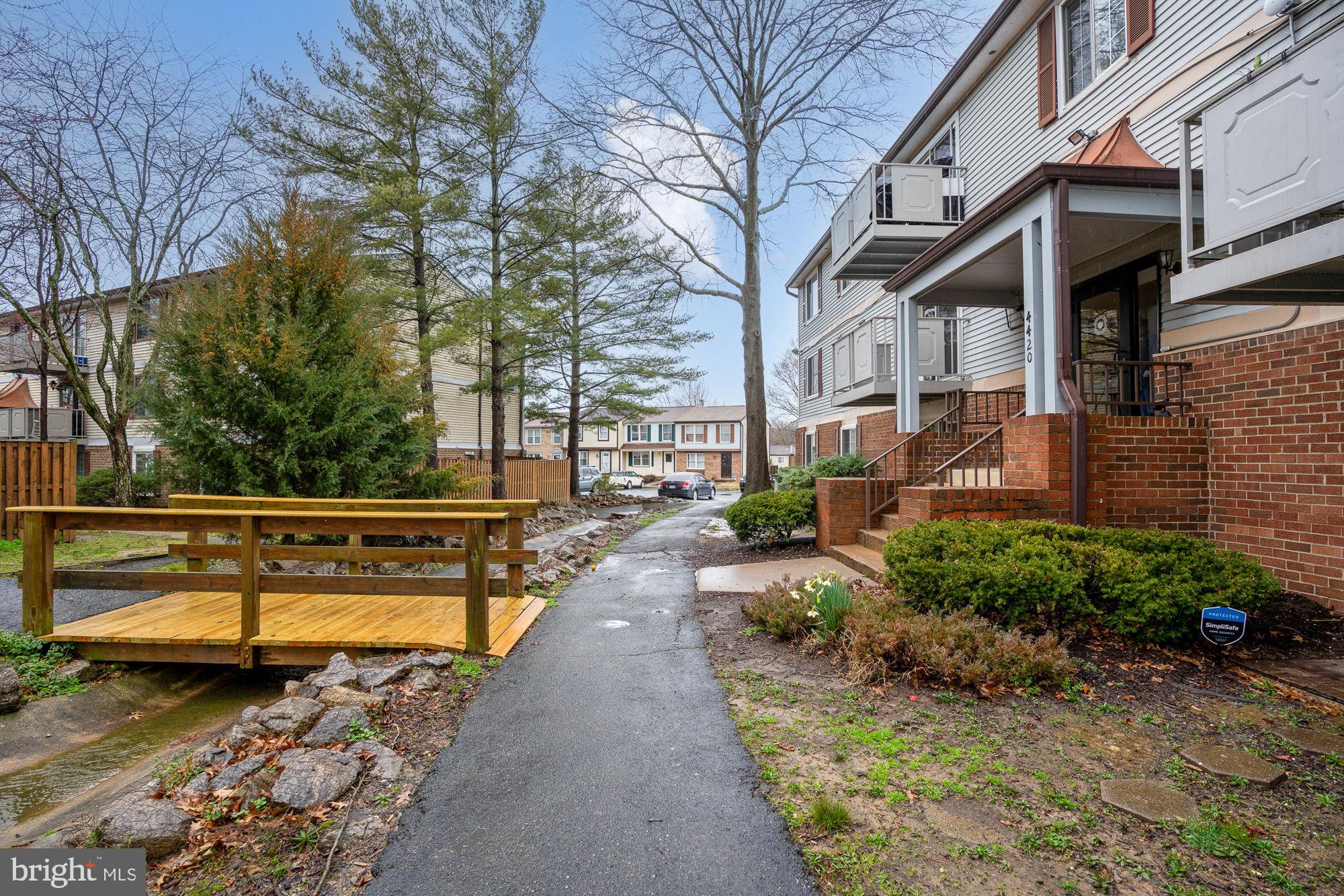 4420 Groombridge Way, Unit 4420E Alexandria, VA 22309 - Photo 35 of 39 Take a stroll at the end of a hectic day