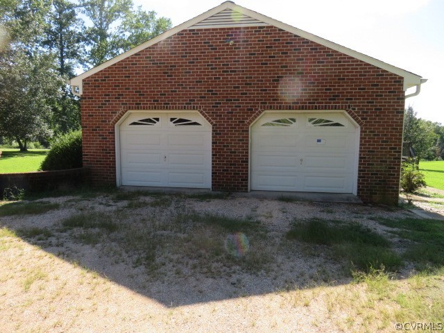 18503 Harrisons Road Amelia Court House, VA 23002 - Photo 11 of 50 18503 Harrisons Rd - Right
