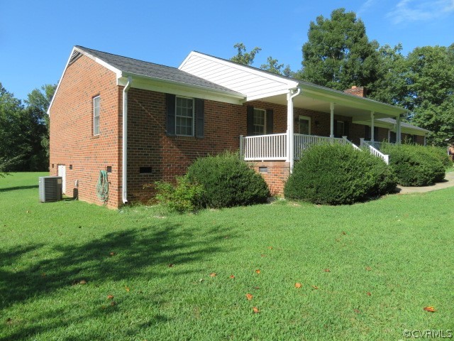 18503 Harrisons Rd - Front Left