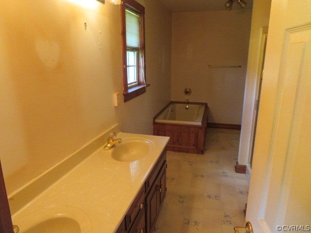 18503 Harrisons Road Amelia Court House, VA 23002 - Photo 29 of 50 18503 Harrisons Rd - Primary Bath A