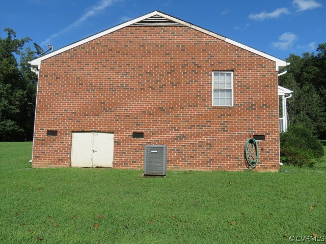 18503 Harrisons Rd - Left