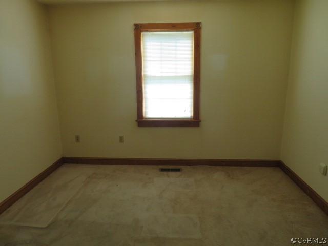 18503 Harrisons Road Amelia Court House, VA 23002 - Photo 41 of 50 18503 Harrisons Rd - Bedroom 3B