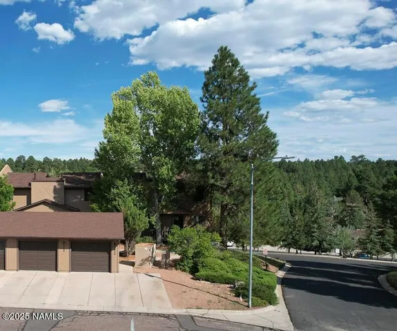 $429,000 | 2404 North Whispering Pines Way, Flagstaff, AZ 86004