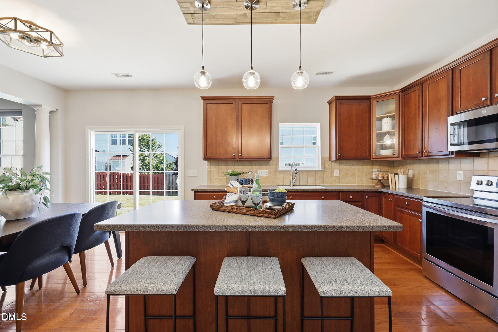 5337 Glass Ridge Road Raleigh, NC 27616 - Photo 8 of 56