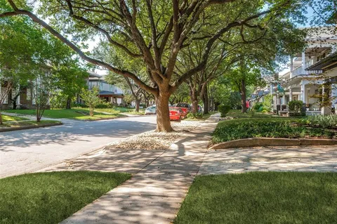 $635,000 | 111 South Willomet Avenue, Dallas, TX 75208