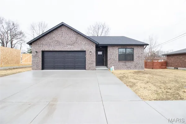 $339,900 | 6 Steele Drive, Granite City, IL 62040