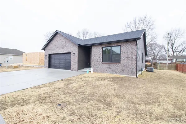 $339,900 | 6 Steele Drive, Granite City, IL 62040