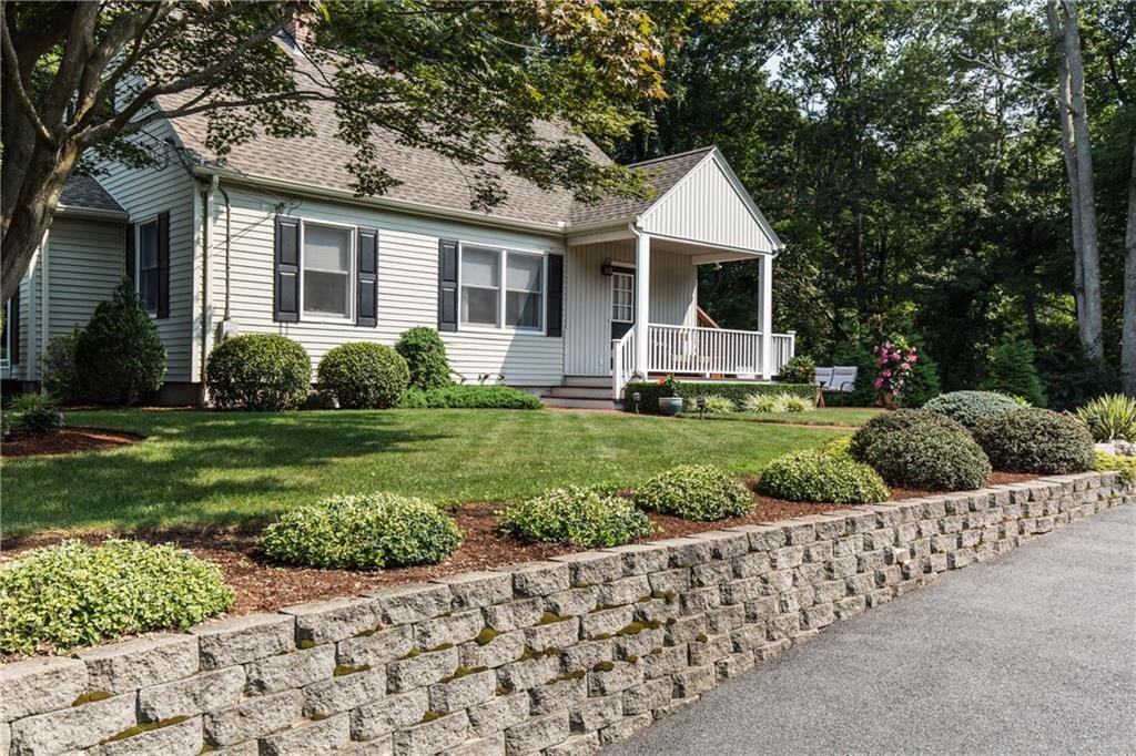 521 Knotty Oak Road Coventry, RI 02816 - Photo 2 of 30