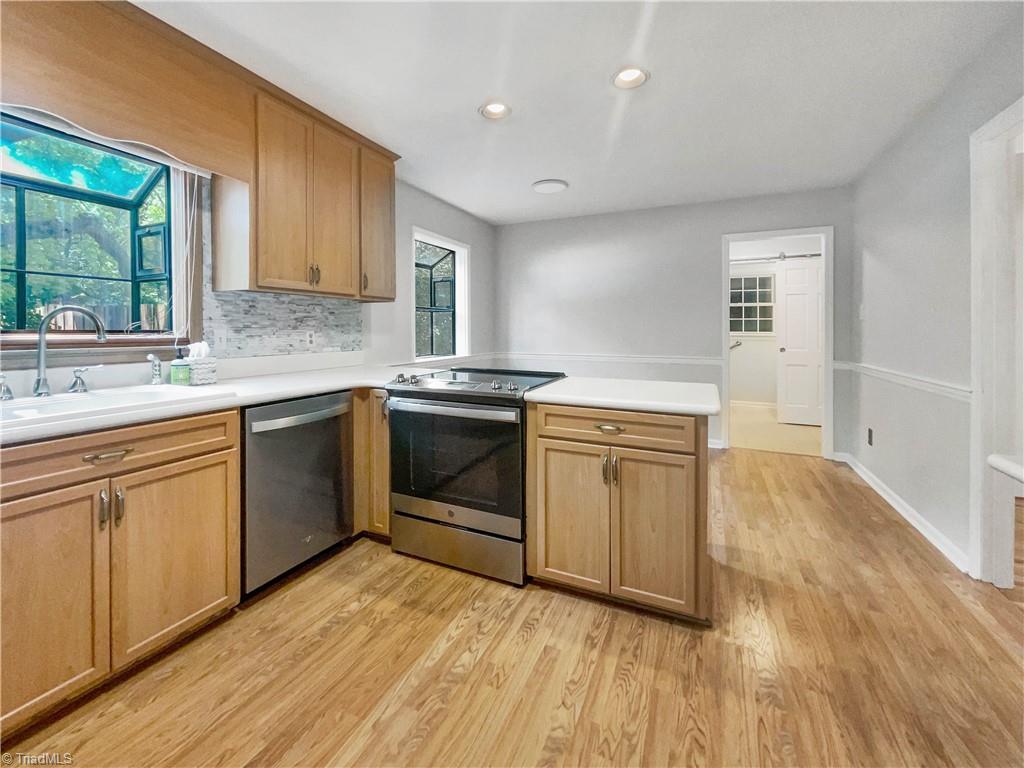 1416 Hobbs Road Greensboro, NC 27410 - Photo 11 of 24