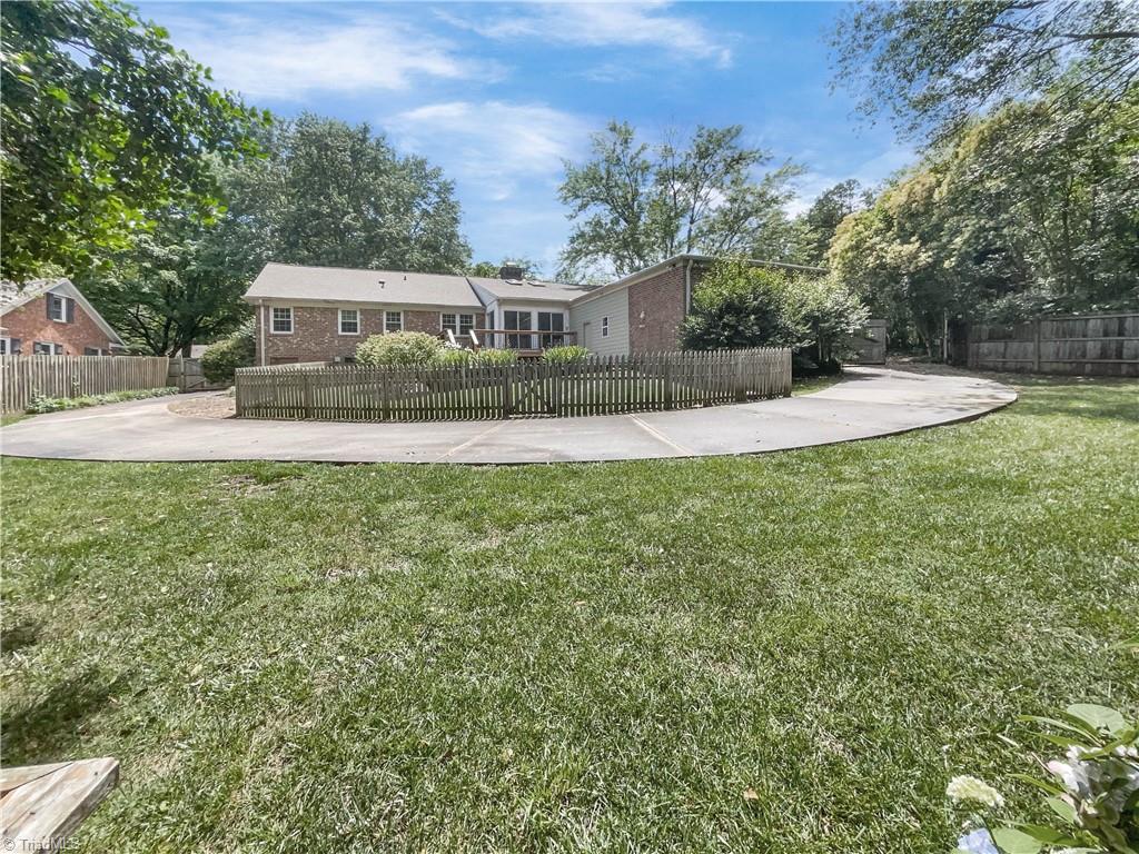 1416 Hobbs Road Greensboro, NC 27410 - Photo 8 of 24